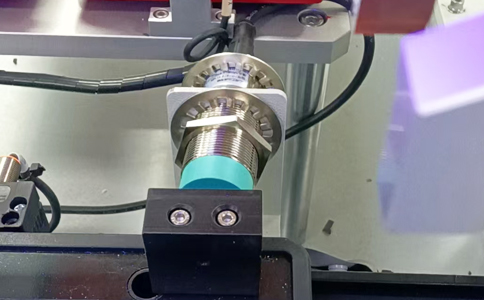 RFID載碼體讀碼器實現(xiàn)生產(chǎn)流程實時追蹤 RFID載碼體讀碼器實現(xiàn)生產(chǎn)流程實時追蹤