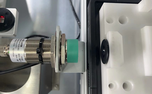 RFID工業(yè)讀寫器實現(xiàn)汽車裝配流程可視化 RFID工業(yè)讀寫器實現(xiàn)汽車裝配流程可視化