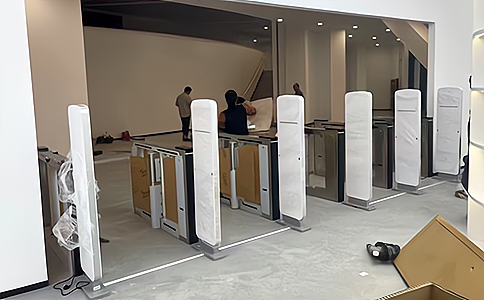 RFID�T��ͨ���o�ϵKʽ������(y��ng)��